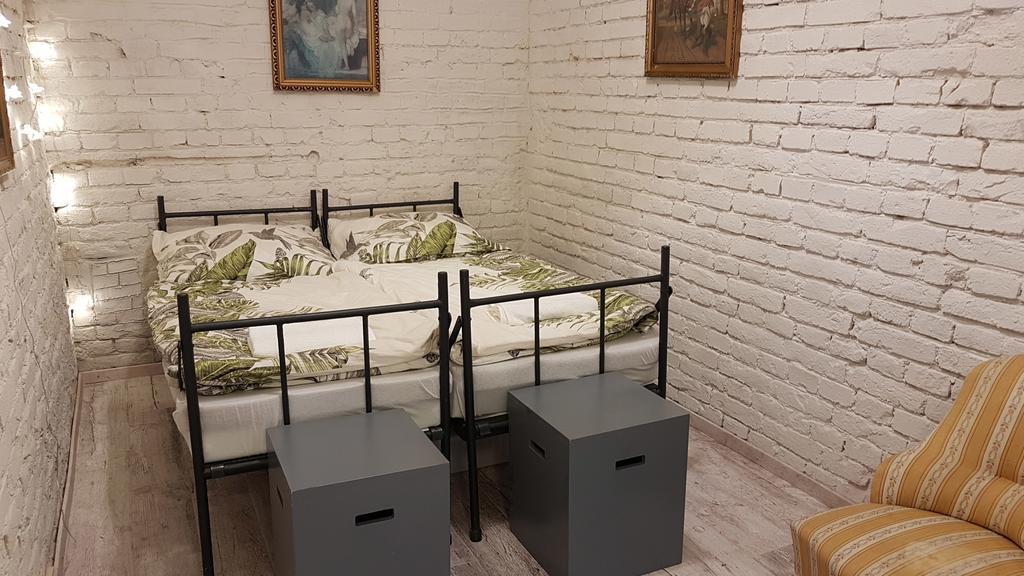 Bpr Wolf Apartment With Terrace Budapest Esterno foto